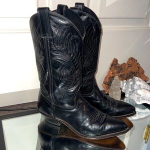 Woman’s vintage CODE WEST cowgirl boots